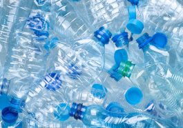 Botol Plastik Sekali Pakai