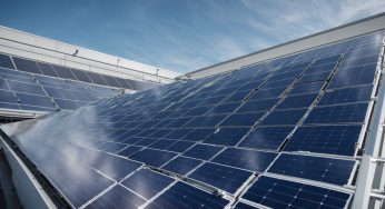 Langkah Asyik Perusahaan Besar Gunakan Solar Panel Wujudkan Transisi Energi